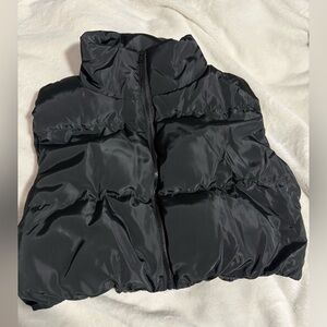 Black Puffer Vest - Women's Lightweight Quilted Jacket